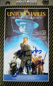 SEAN CONNERY - Originale Signatur auf VHS- Cover "The Untouchables"