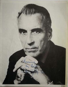 CHRISTOPHER LEE - Handsigniertes Autogramm mit Widmung - 70er Jahre