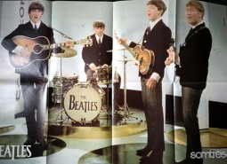 THE BEATLES - Fold Out Magazin wird zum RIESENPOSTER (80 x 110 !!) - aus BRASILIEN