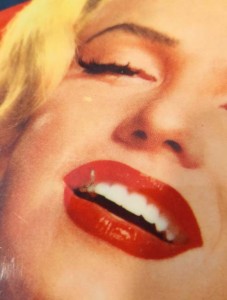 Altes TABLETT mit MARILYN MONROE- Motiv - "Made in Italy" - ca. 70er Jahre