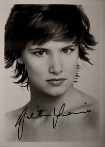 Foto - JULIETTE LEWIS mit reproduziertem Autogramm