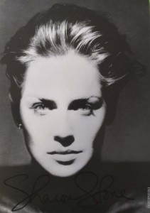 SHARON STONE - Foto mit reproduziertem Autogramm - 1990er Jahre