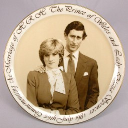 Andenkenteller zur Hochzeit von Lady DIANA & Prinz CHARLES - 1981