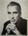 CHRISTOPHER LEE - Handsigniertes Autogramm mit Widmung - 70er Jahre