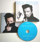 Von RICK ASTLEY handsigniertes Album "Beautiful Life"