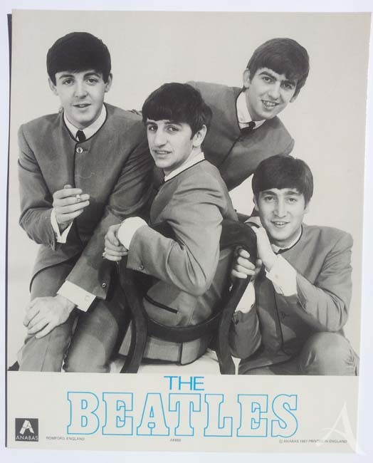 BEATLES - Promo-Foto auf festem Karton - England, 1987 BEATLES - Promo-Foto auf festem Karton - England, 1987