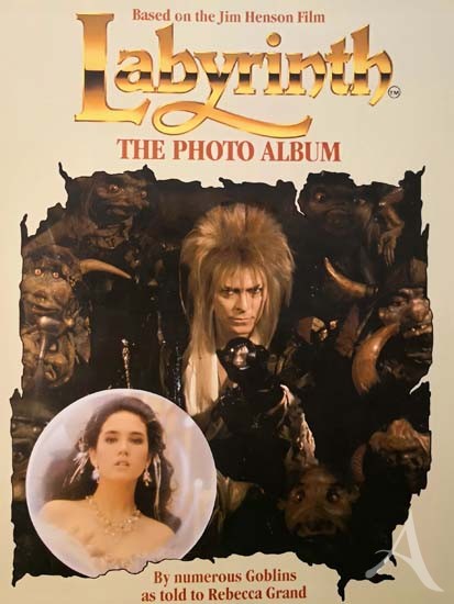 DAVID BOWIE - JENNIFER CONNELLY - "Labyrinth" - The Photo Album - England 1986 DAVID BOWIE - JENNIFER CONNELLY - "Labyrinth" - The Photo Album - England 1986