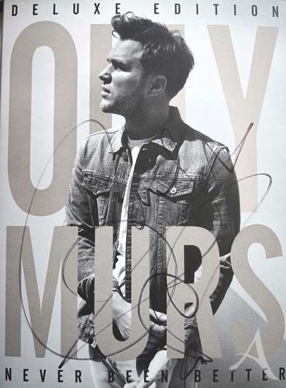 Box: OLLY MURS - 2x HANDSIGNIERT !! - T-Shirt - Autogramm - CD