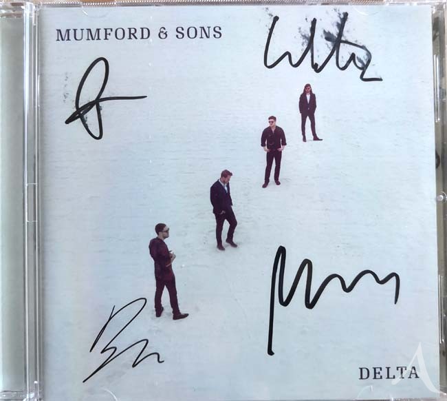 MUMFORD & SONS - CD "Delta" - HANDSIGNIERT !! MUMFORD & SONS - CD "Delta" - HANDSIGNIERT !!