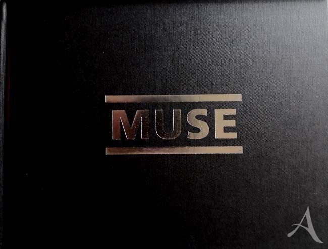 Rarität: MUSE - Photobook der Live Gigs 2010 Rarität: MUSE - Photobook der Live Gigs 2010