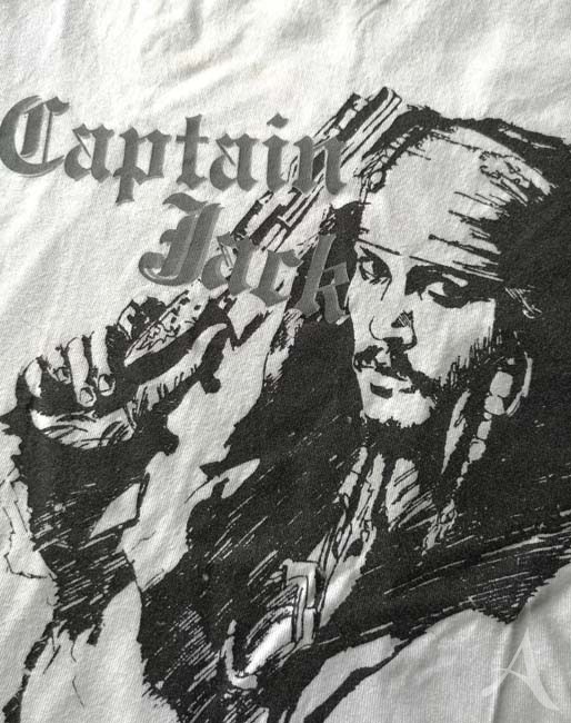 JOHNNY DEPP - auf frühem Merchandise T-Shirt - FLUCH DER KARIBIK