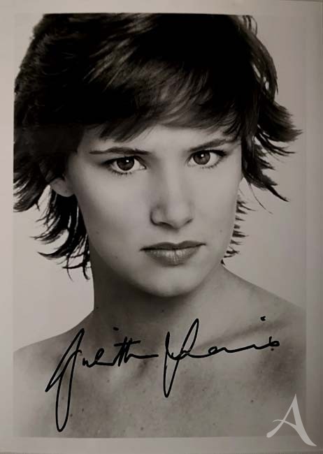 Foto - JULIETTE LEWIS mit reproduziertem Autogramm