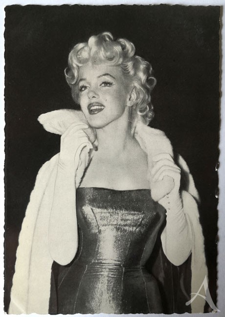 MARILYN MONROE - Starkarte im Postkartenformat - ca. 50er Jahre MARILYN MONROE - Starkarte im Postkartenformat - ca. 50er Jahre