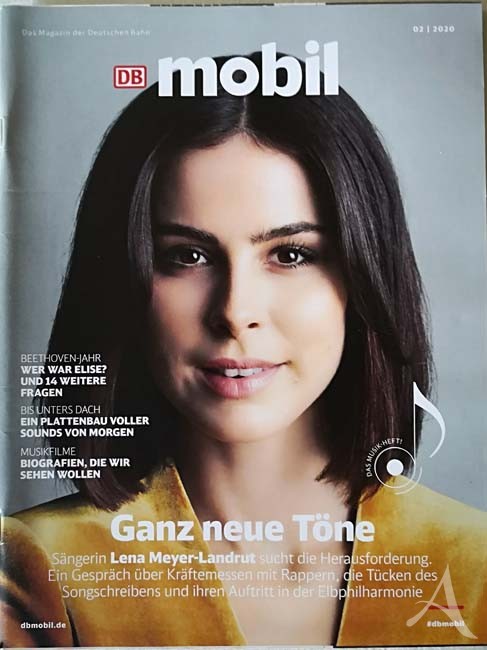 Magazin - LENA MEYER-LANDRUT - Coverstory der "mobil" - 11 Seiten Magazin - LENA MEYER-LANDRUT - Coverstory der "mobil" - 11 Seiten