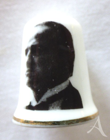 Fingerhut - MARLON BRANDO - Porzellan Fingerhut - MARLON BRANDO - Porzellan