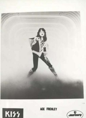 SET aus 4 Promo-Fotos - KISS - schwarz/weiß - Frühe 1980er